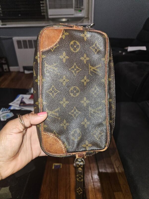 lv-monogram-vanity-pouch-1