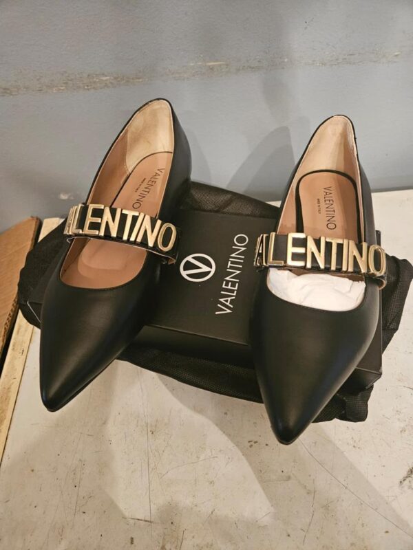 valentino-vltn-pointed-flats-1