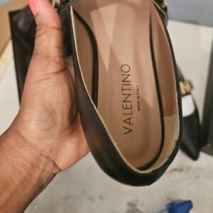 Valentino VLTN Black Leather Pointed-Toe Flats - Image 4